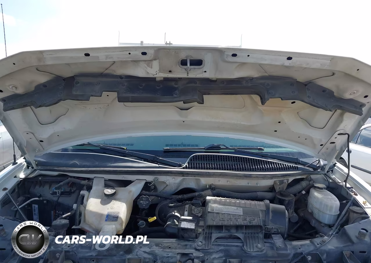 2019 Chevrolet Express Cutaway 4500 VIN:1GB0GRFG4K1303529 - 9