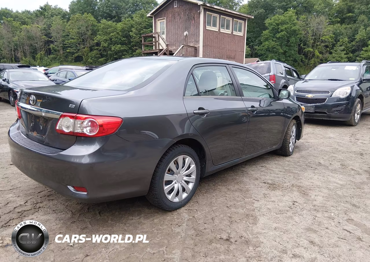 2013 Toyota Corolla Le VIN:2T1BU4EE3DC099983 - 4