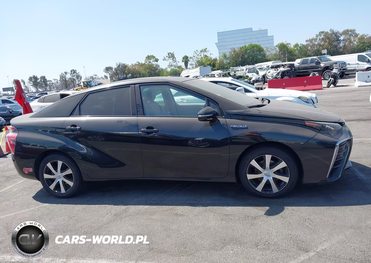 2017 Toyota Mirai VIN:JTDBVRBDXHA003752 - 13
