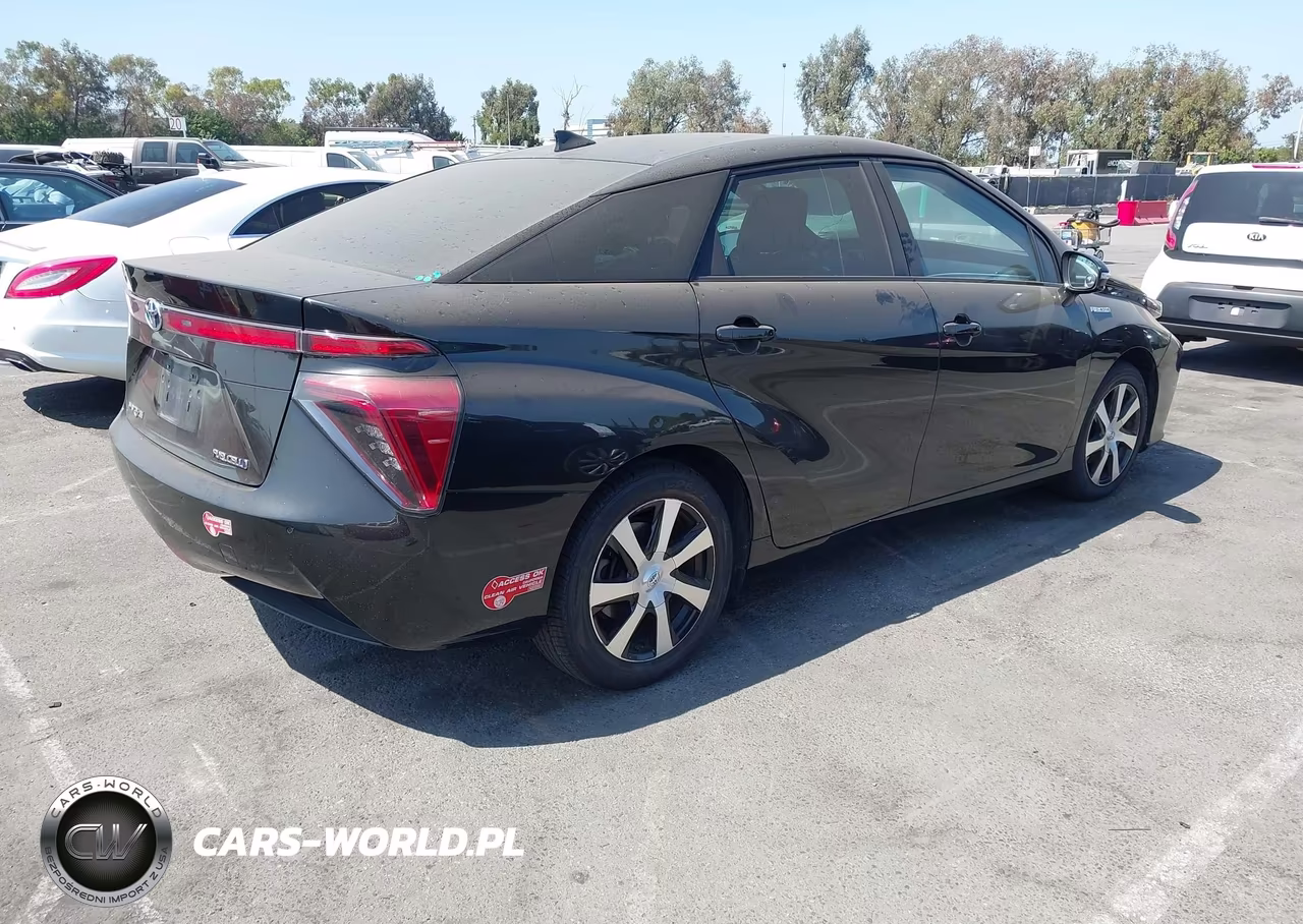 2017 Toyota Mirai VIN:JTDBVRBDXHA003752 - 4