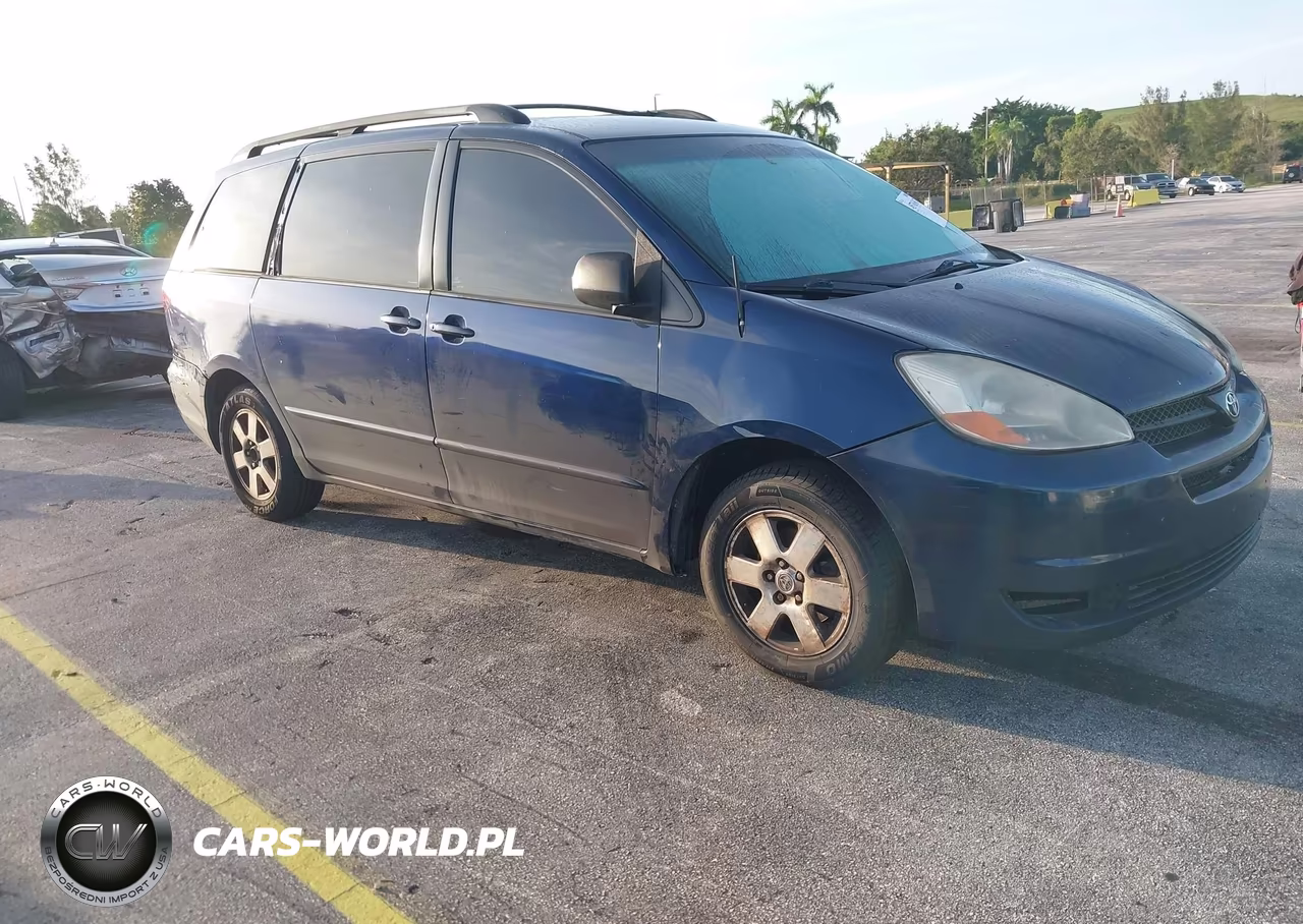 2005 Toyota Sienna Le