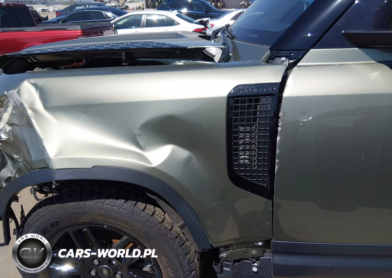 2023 Land Rover Defender 110 S VIN:SALEJ7EX7P2204383 - 17