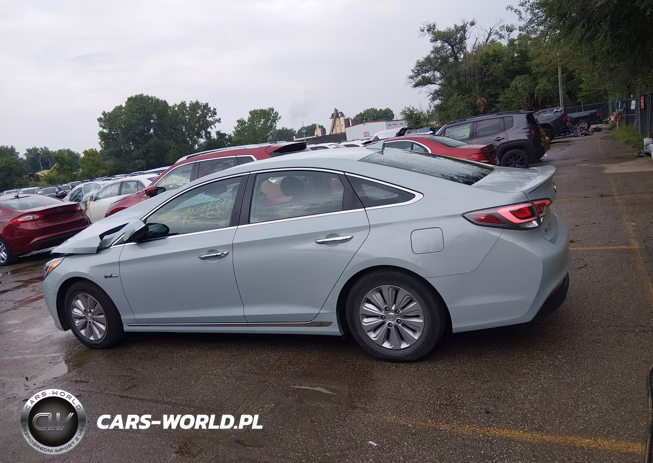 2016 Hyundai Sonata Hybrid Se VIN:KMHE24L12GA015255 - 14