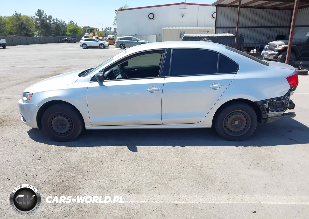 2012 Volkswagen Jetta 2.0L S VIN:3VW2K7AJXCM305023 - 15