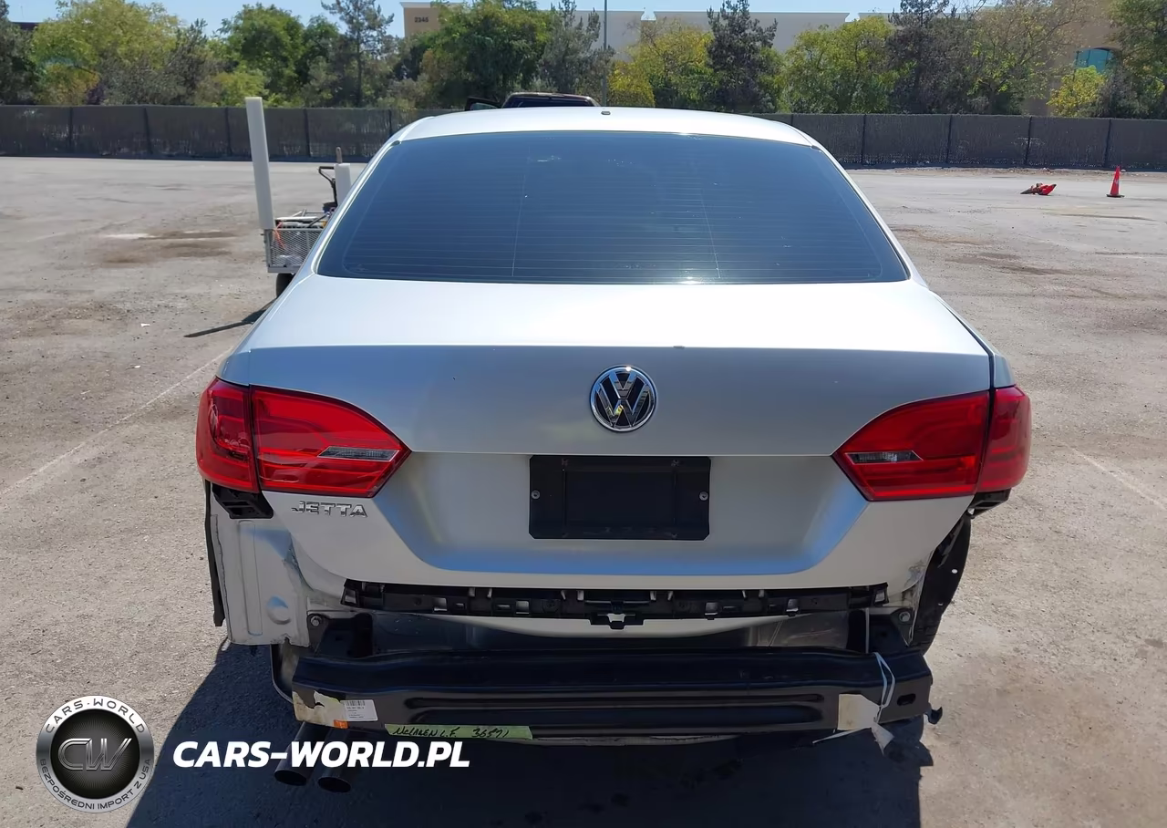 2012 Volkswagen Jetta 2.0L S VIN:3VW2K7AJXCM305023 - 17