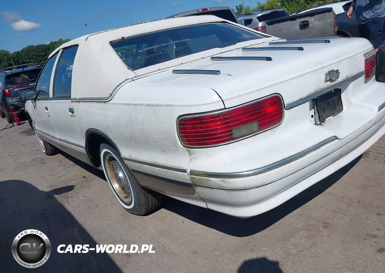 1994 Chevrolet Caprice Classic Ls VIN:1G1BN52W3RR130834 - 3