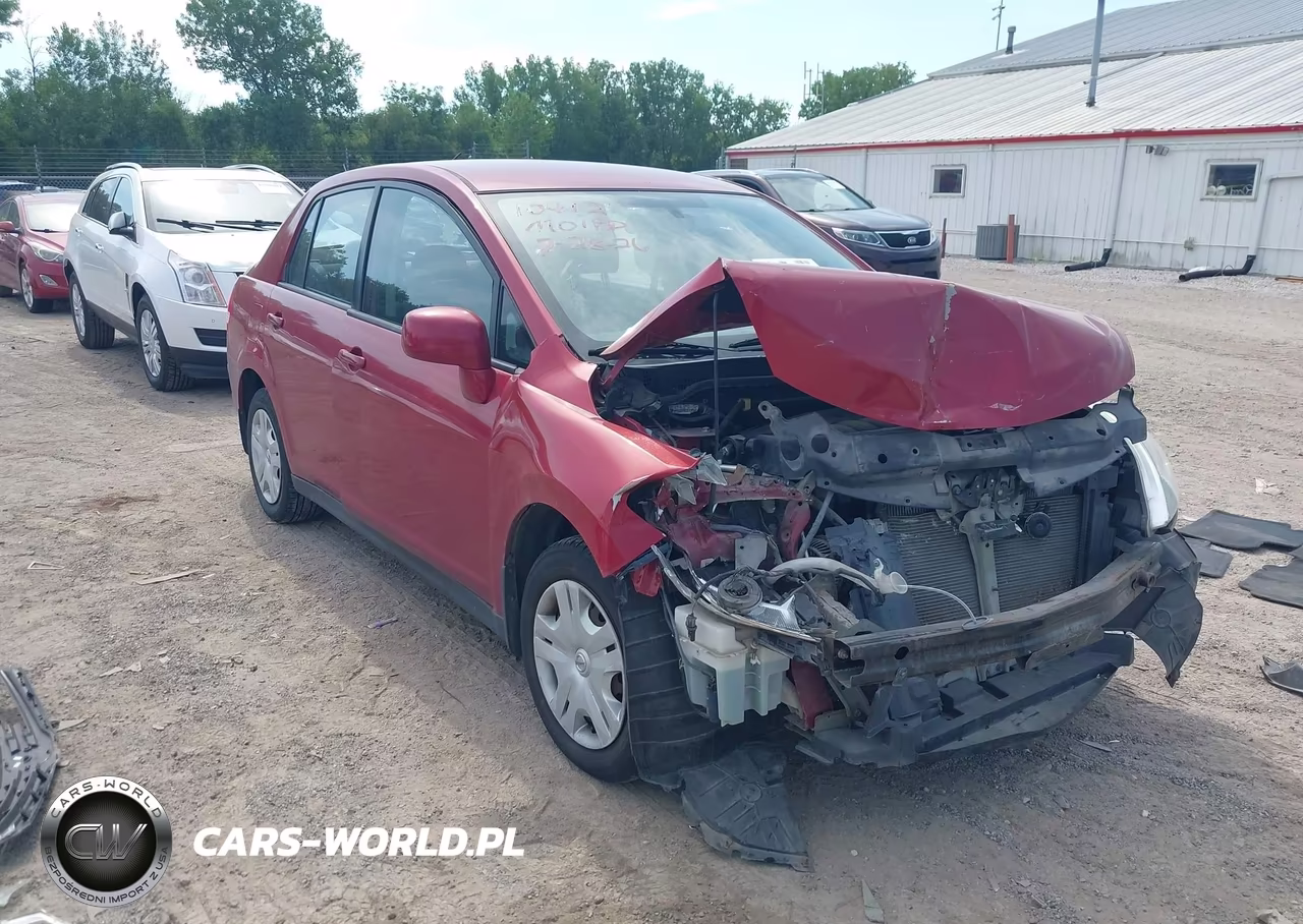 2010 Nissan Versa 1.8S – zdjęcie 1 z 17