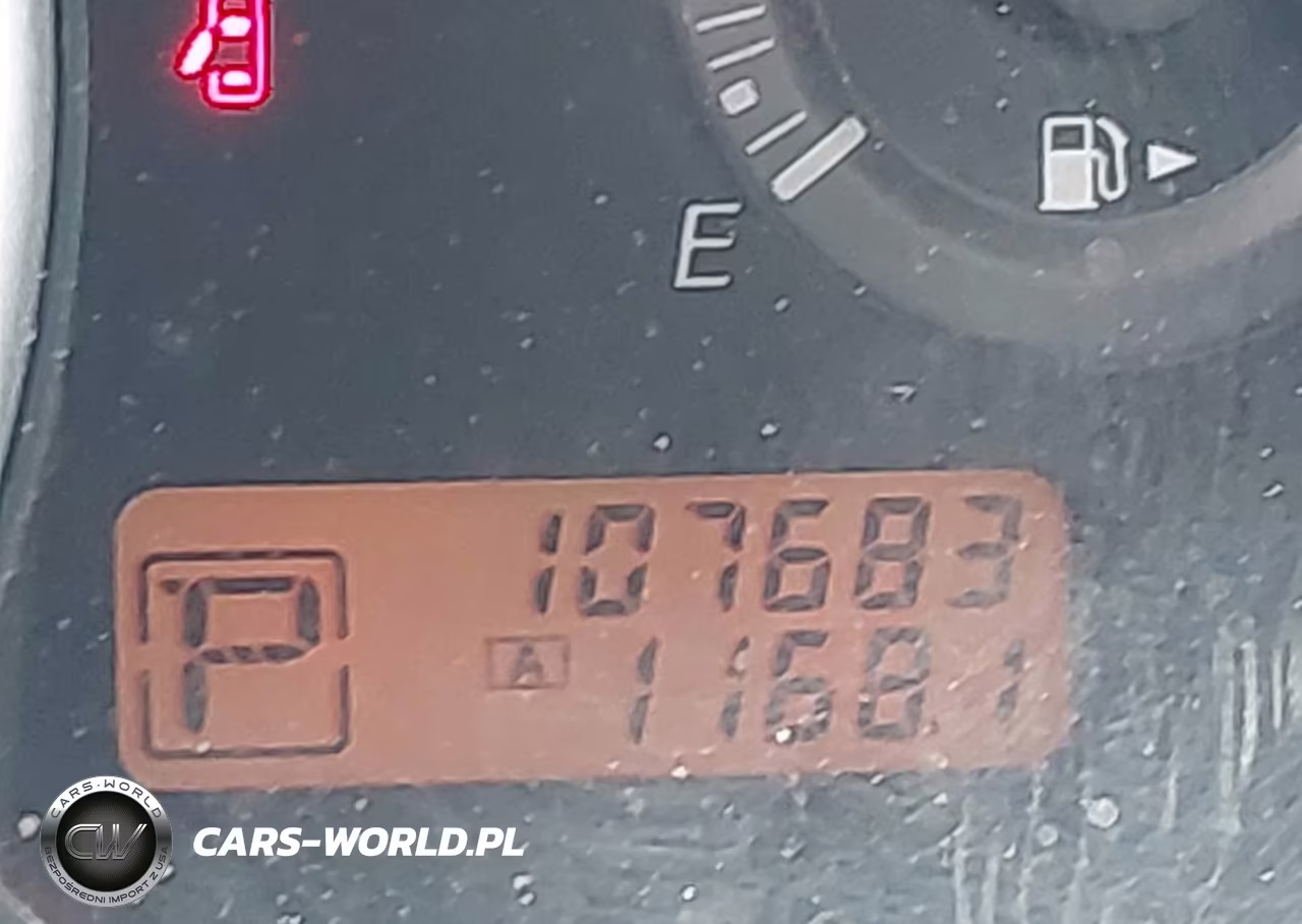 2010 Nissan Versa 1.8S VIN:3N1BC1AP1AL392690 - 16