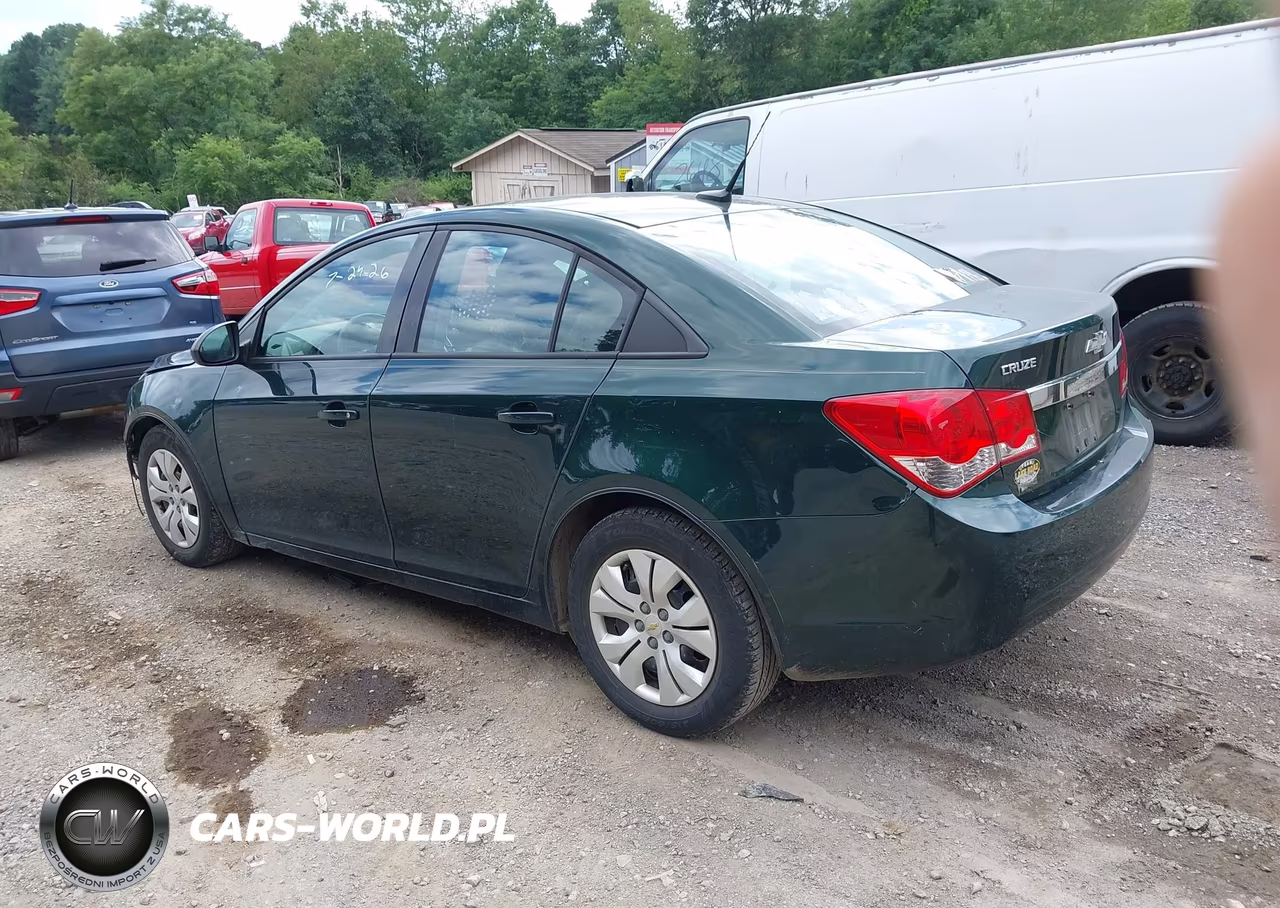 2014 Chevrolet Cruze Ls Auto VIN:1G1PA5SG7E7176411 - 3