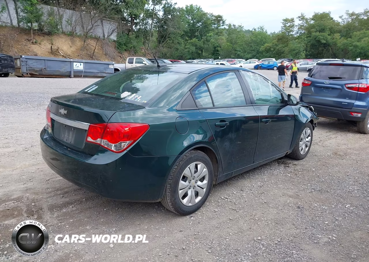 2014 Chevrolet Cruze Ls Auto VIN:1G1PA5SG7E7176411 - 4