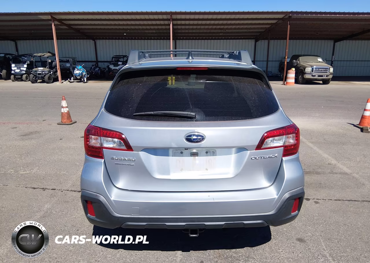 2018 Subaru Outback 2.5I Premium VIN:4S4BSACC1J3200640 - 16