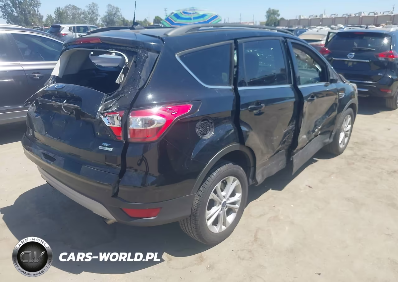 2018 Ford Escape Se VIN:1FMCU0GDXJUB44638 - 4