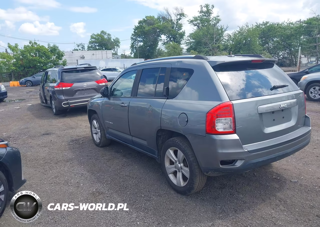 2012 Jeep Compass Sport VIN:1C4NJCBB2CD586801 - 3