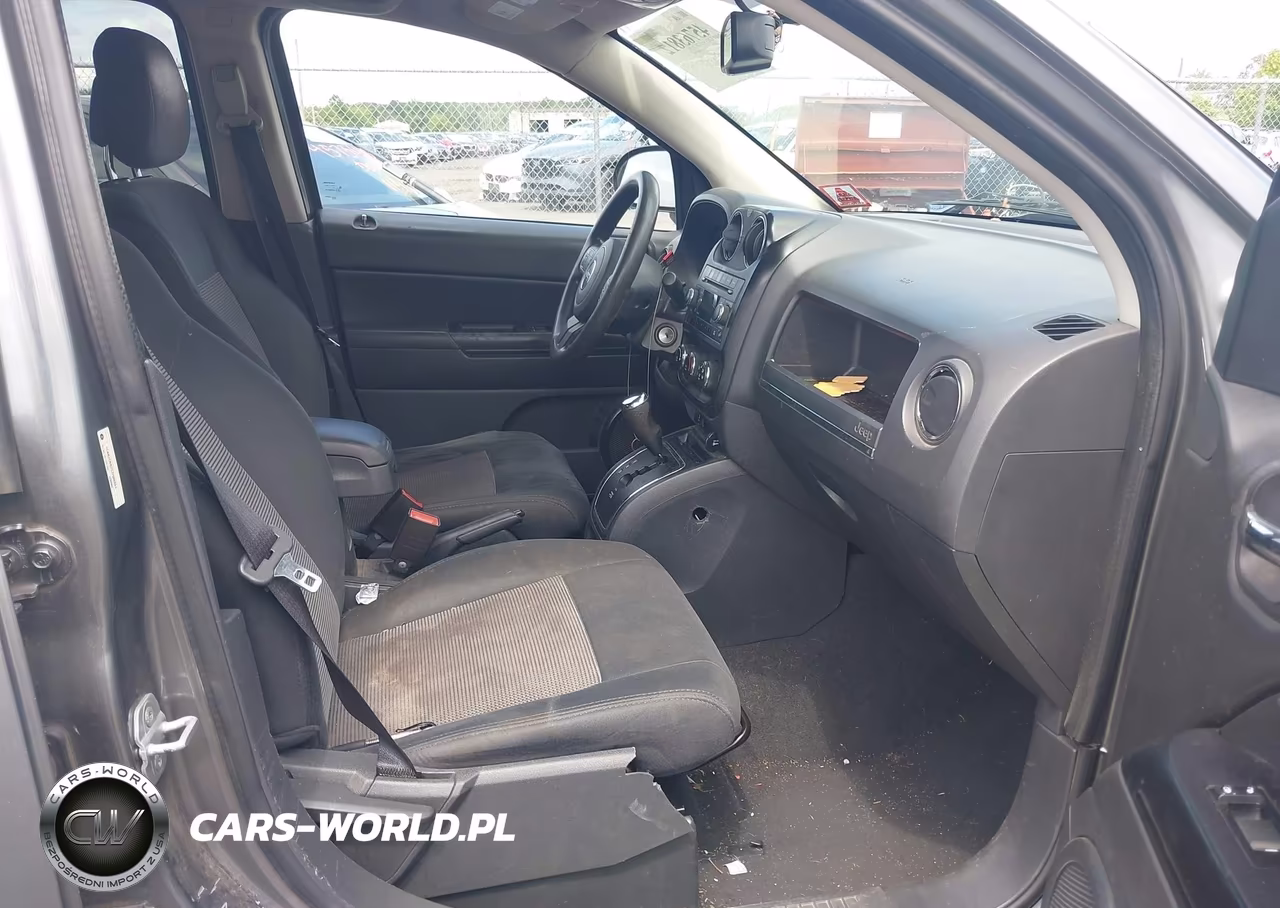 2012 Jeep Compass Sport VIN:1C4NJCBB2CD586801 - 5
