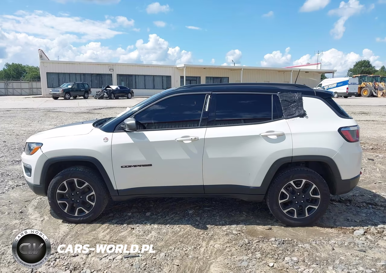 2019 Jeep Compass Trailhawk 4X4 VIN:3C4NJDDB8KT780132 - 14