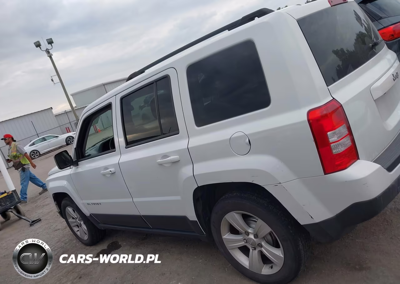 2017 Jeep Patriot Latitude VIN:1C4NJPFB7HD184880 - 14