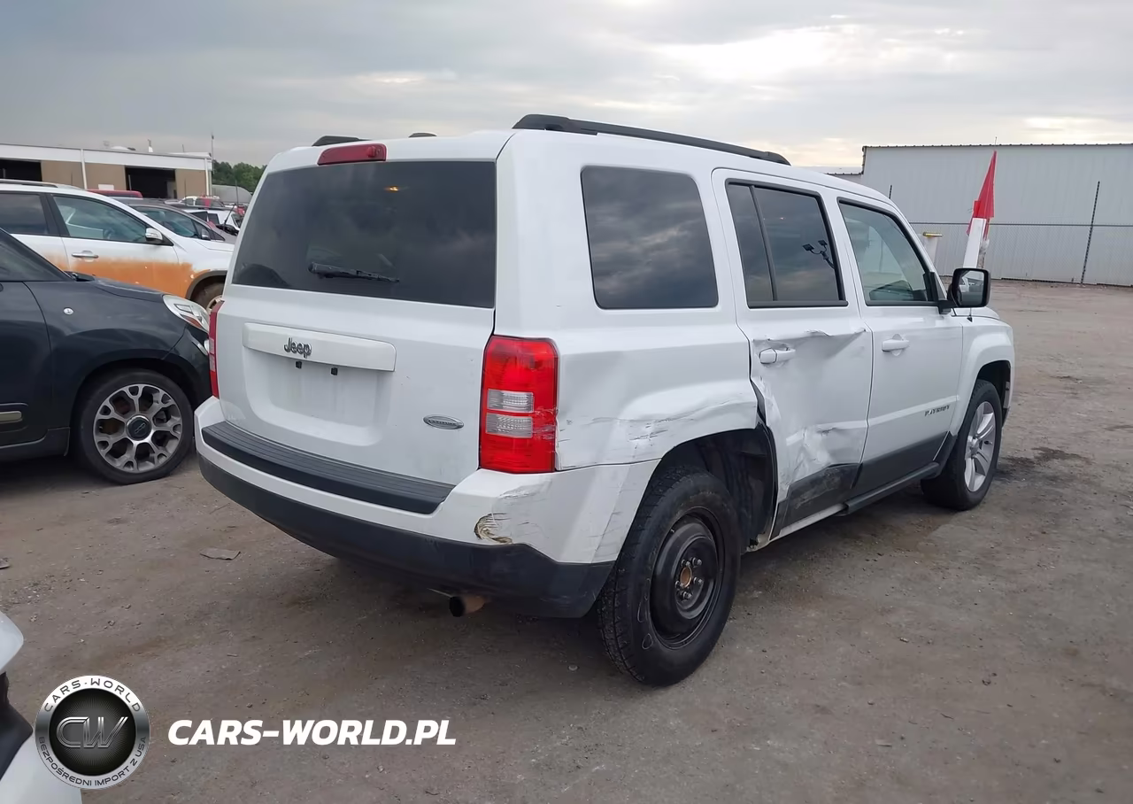 2017 Jeep Patriot Latitude VIN:1C4NJPFB7HD184880 - 4