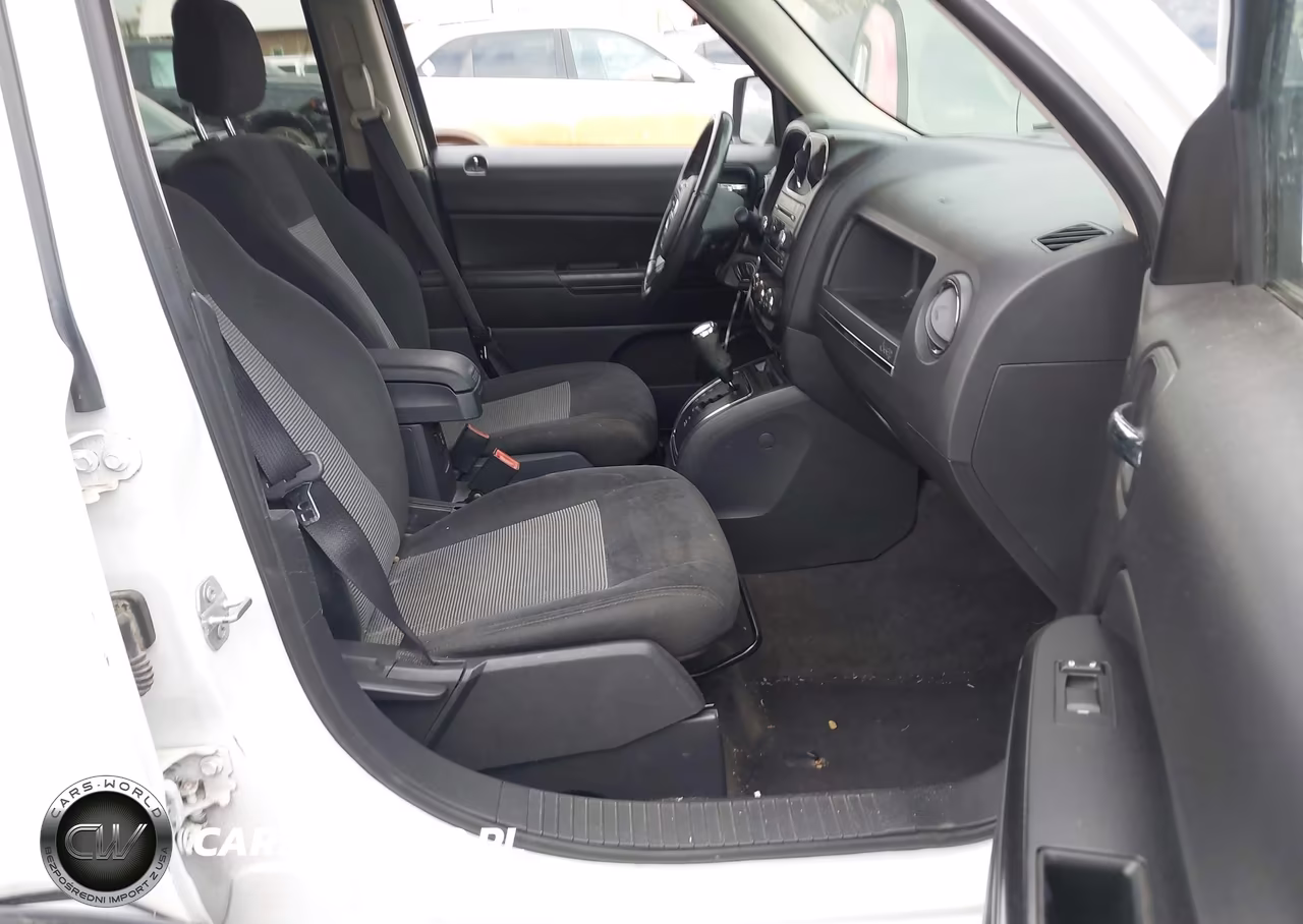 2017 Jeep Patriot Latitude VIN:1C4NJPFB7HD184880 - 5