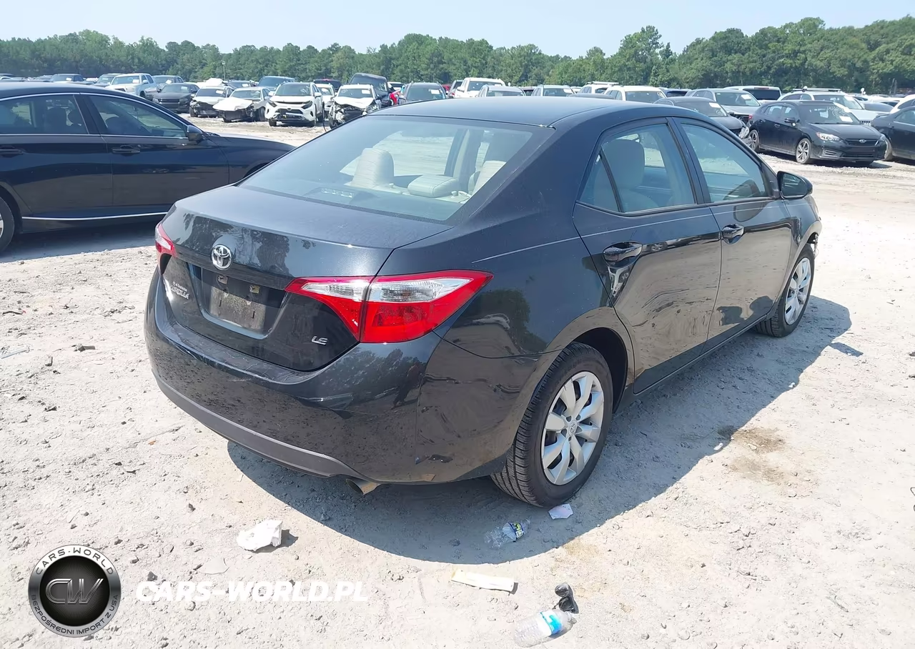 2016 Toyota Corolla Le VIN:5YFBURHE3GP373096 - 4