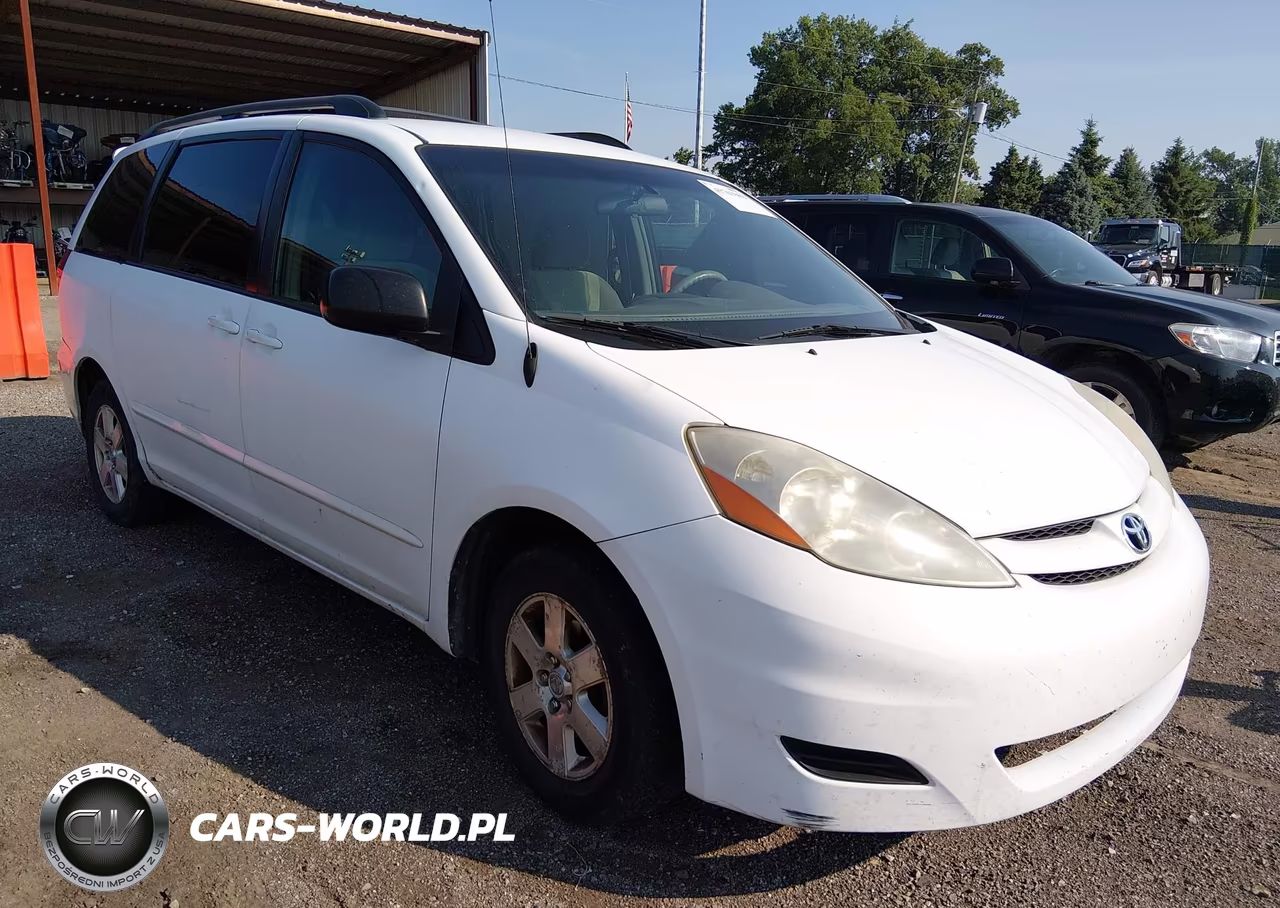 2010 Toyota Sienna Le