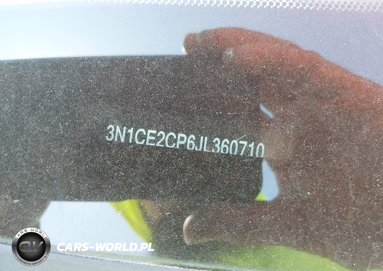 2018 Nissan Versa Note S VIN:3N1CE2CP6JL360710 - 12