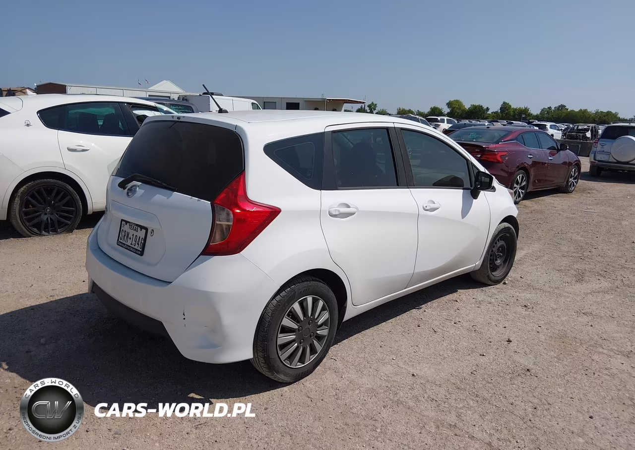 2018 Nissan Versa Note S VIN:3N1CE2CP6JL360710 - 4