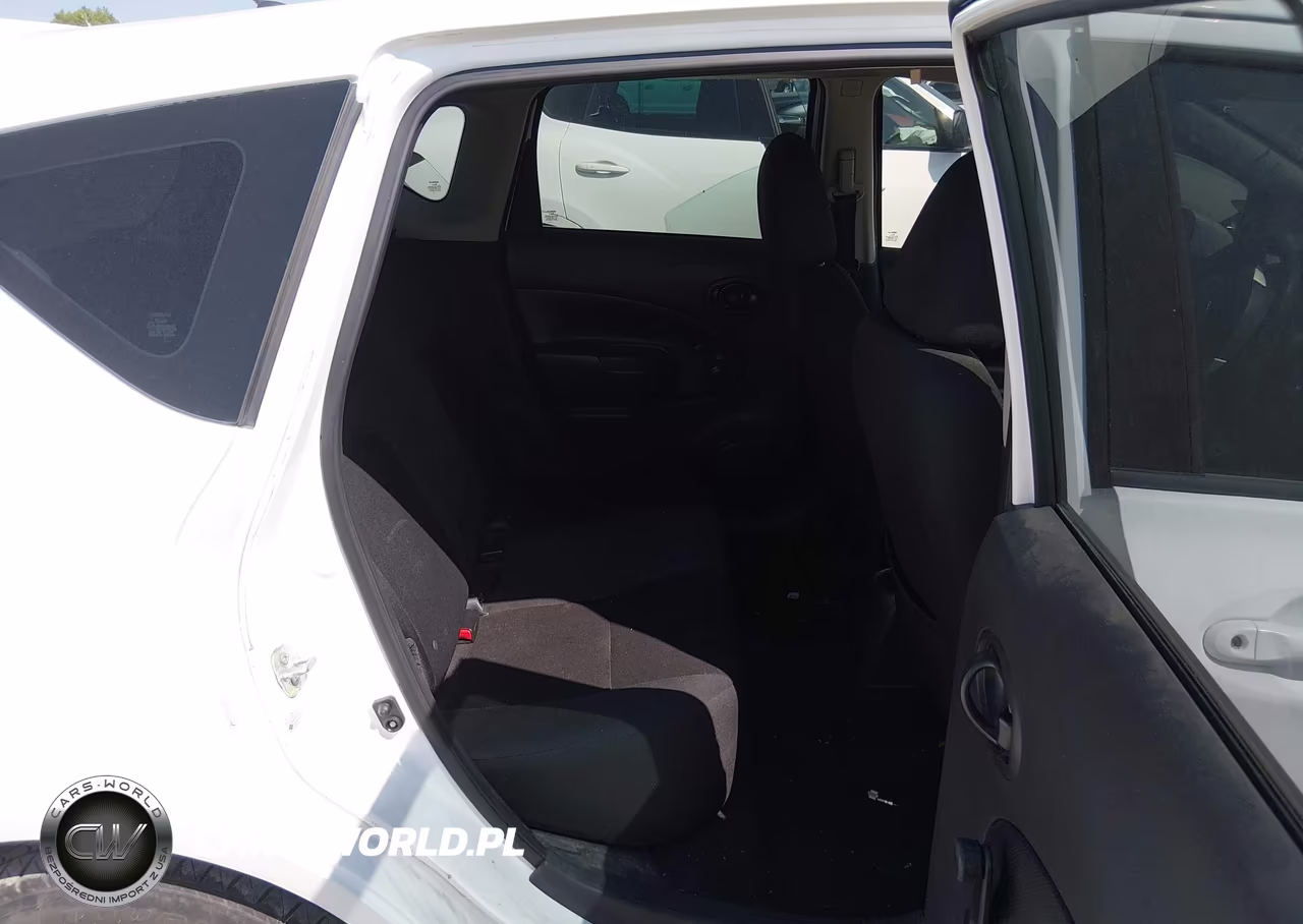 2018 Nissan Versa Note S VIN:3N1CE2CP6JL360710 - 8