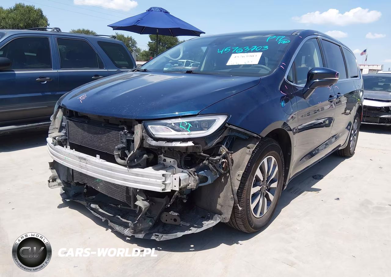 2022 Chrysler Pacifica Hybrid Touring L VIN:2C4RC1L72NR196601 - 2