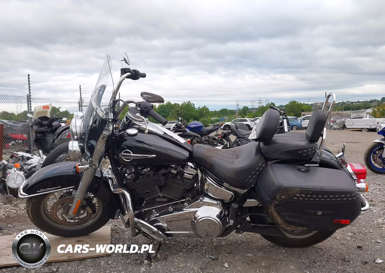 2020 Harley-Davidson Flhc VIN:1HD1YAJ19LB069447 - 13