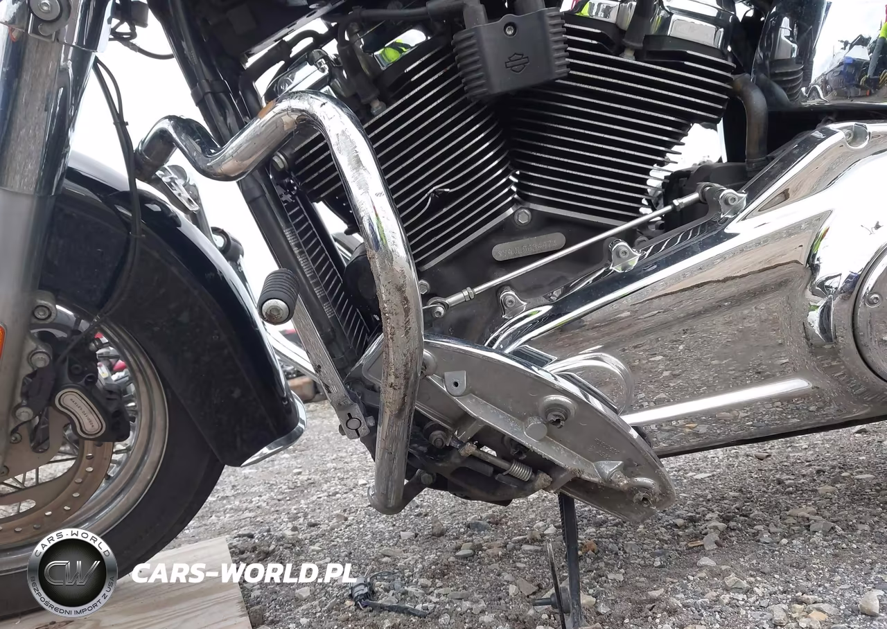 2020 Harley-Davidson Flhc VIN:1HD1YAJ19LB069447 - 16