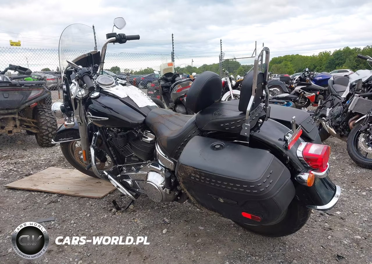 2020 Harley-Davidson Flhc VIN:1HD1YAJ19LB069447 - 3