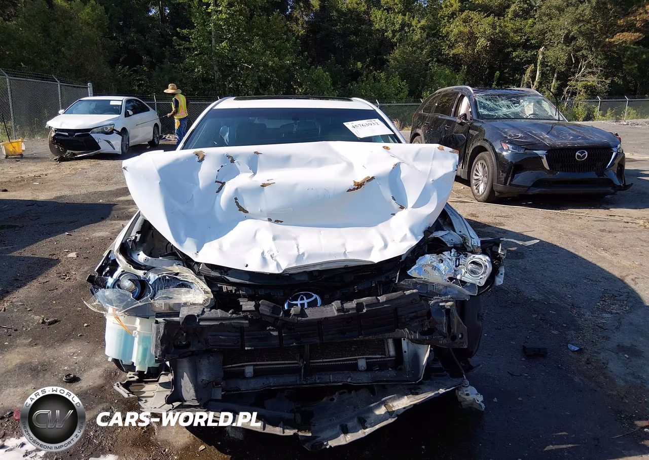 2016 Toyota Camry Se VIN:4T1BF1FK3GU181129 - 13