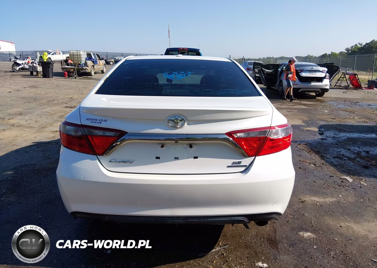 2016 Toyota Camry Se VIN:4T1BF1FK3GU181129 - 17