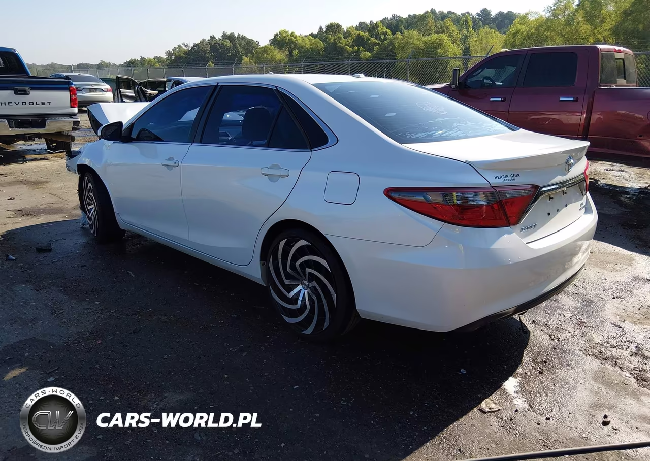 2016 Toyota Camry Se VIN:4T1BF1FK3GU181129 - 3