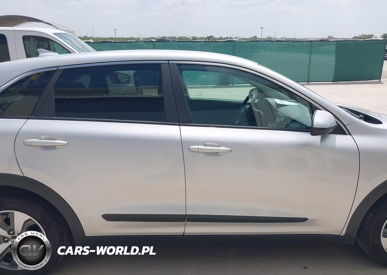 2018 Kia Niro Fe VIN:KNDCB3LC8J5186910 - 15