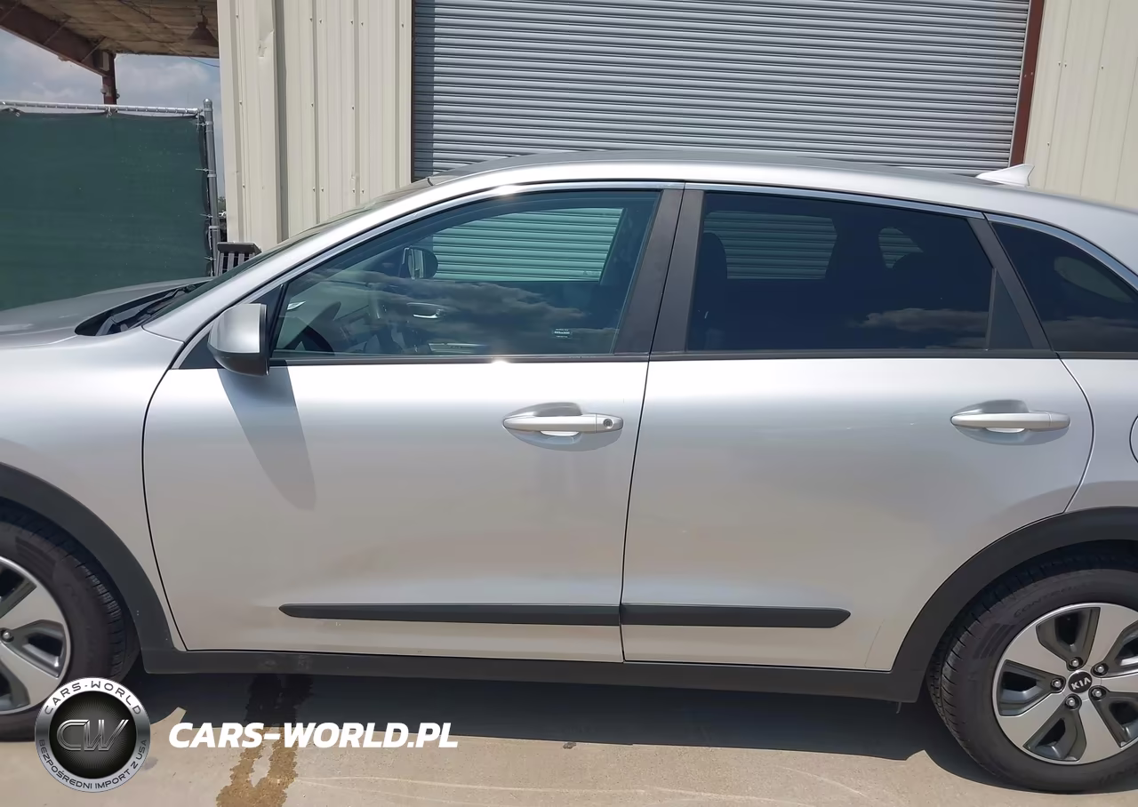 2018 Kia Niro Fe VIN:KNDCB3LC8J5186910 - 16