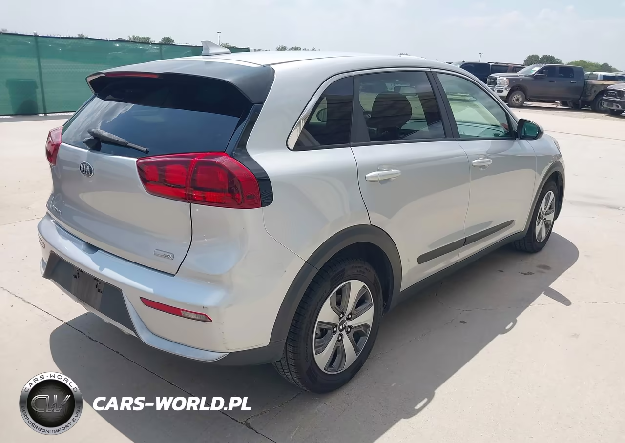 2018 Kia Niro Fe VIN:KNDCB3LC8J5186910 - 4