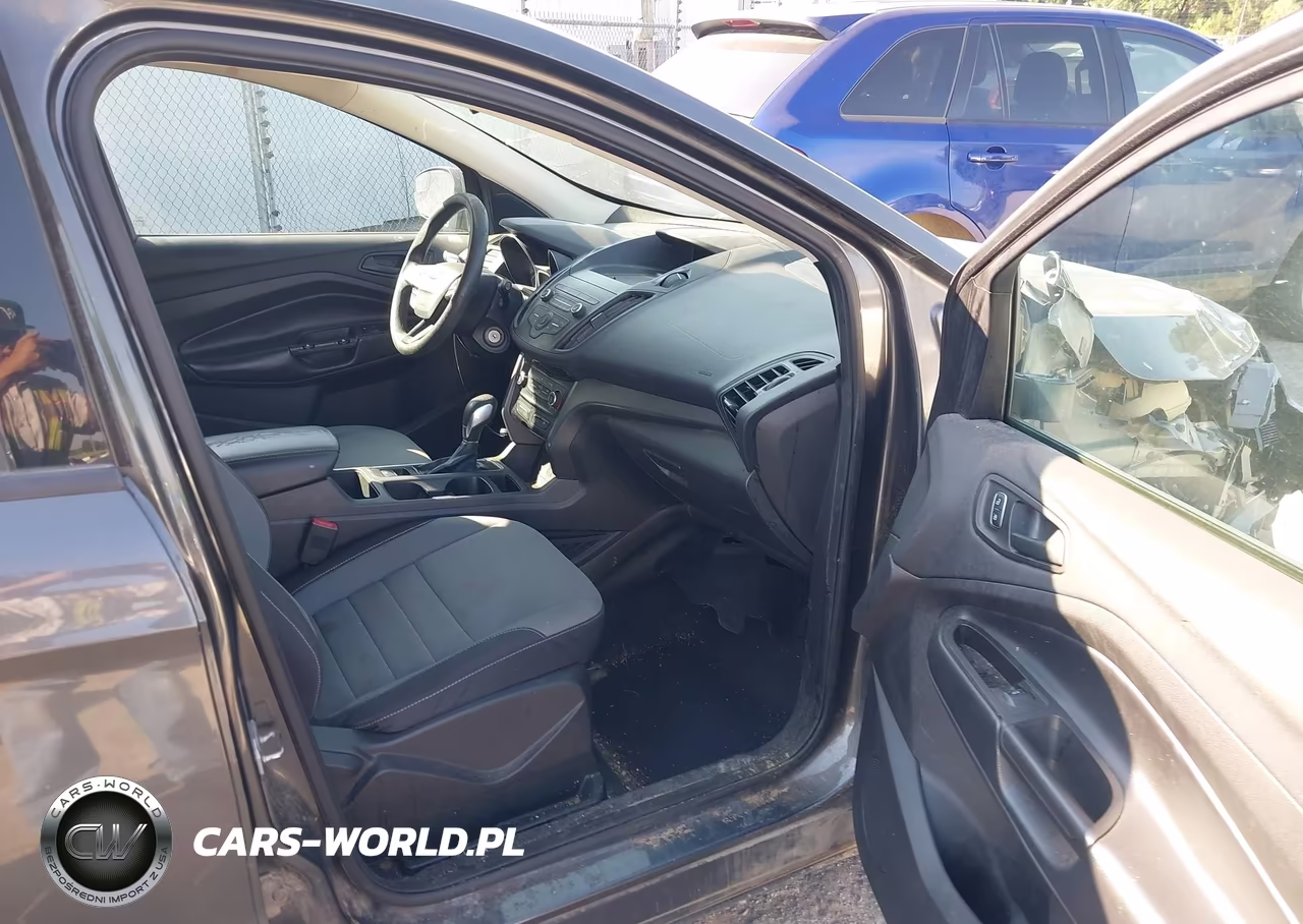 2019 Ford Escape S VIN:1FMCU0F75KUA62863 - 5