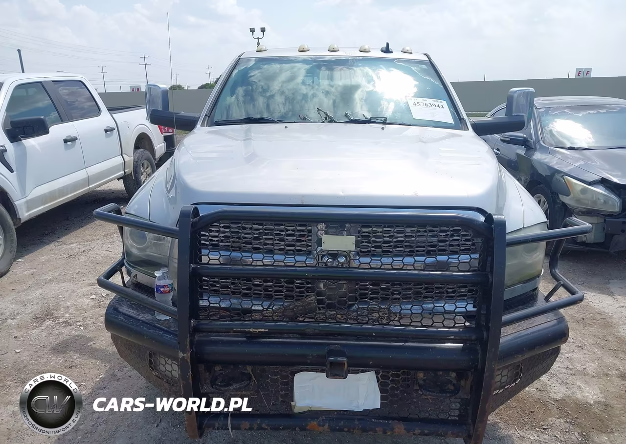 2013 Ram 3500 Chassis Tradesman-Slt-Laramie VIN:3C7WRTCL1DG542817 - 13