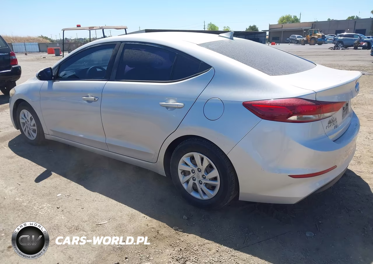 2017 Hyundai Elantra Se VIN:5NPD74LF2HH110261 - 3