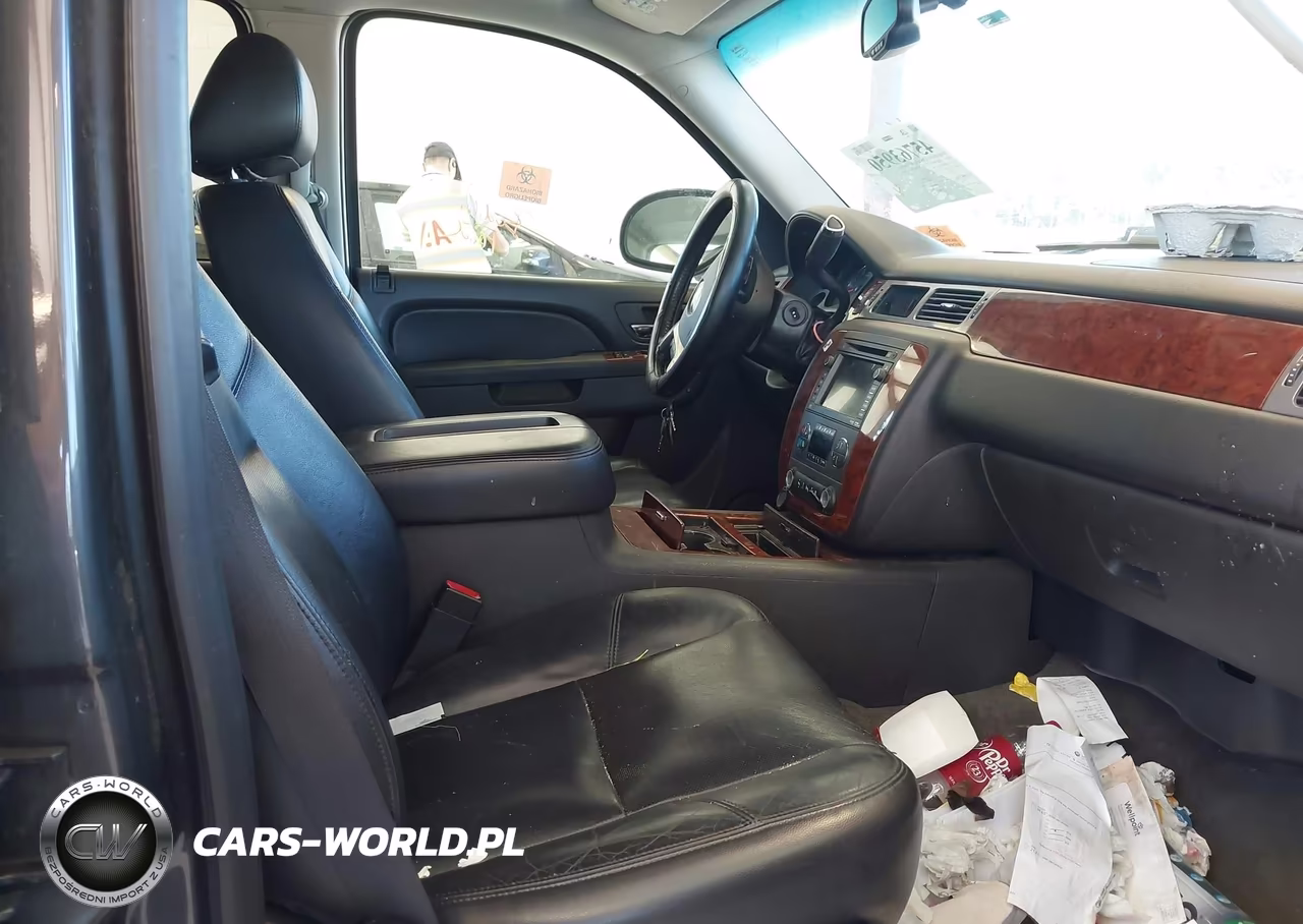 2010 Chevrolet Suburban 1500 Ltz VIN:1GNUKKE38AR187700 - 5