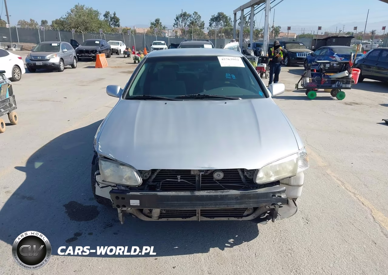 2000 Toyota Camry Le VIN:JT2BG22K8Y0498614 - 12