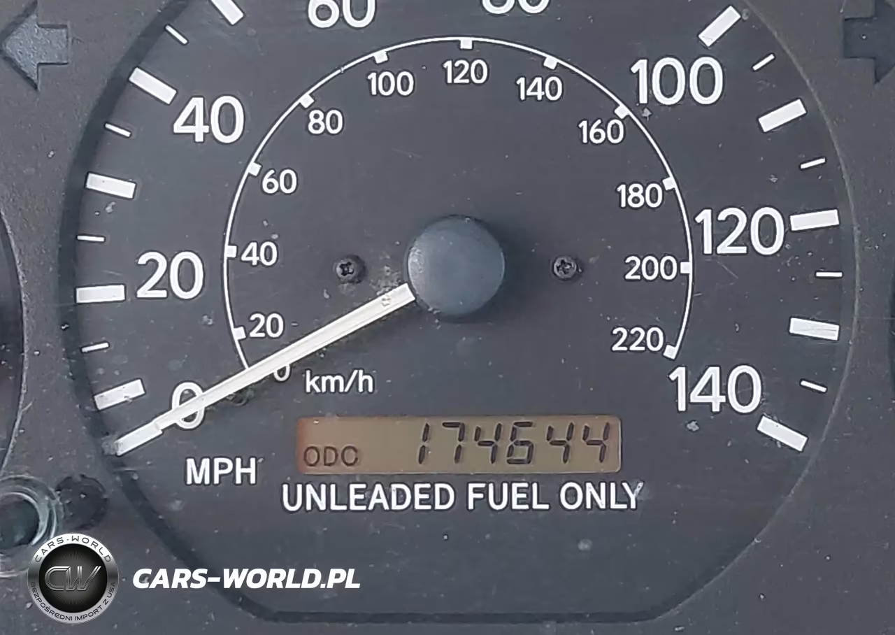 2000 Toyota Camry Le VIN:JT2BG22K8Y0498614 - 15