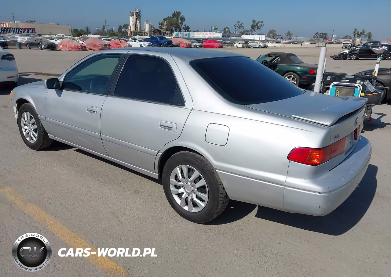 2000 Toyota Camry Le VIN:JT2BG22K8Y0498614 - 3