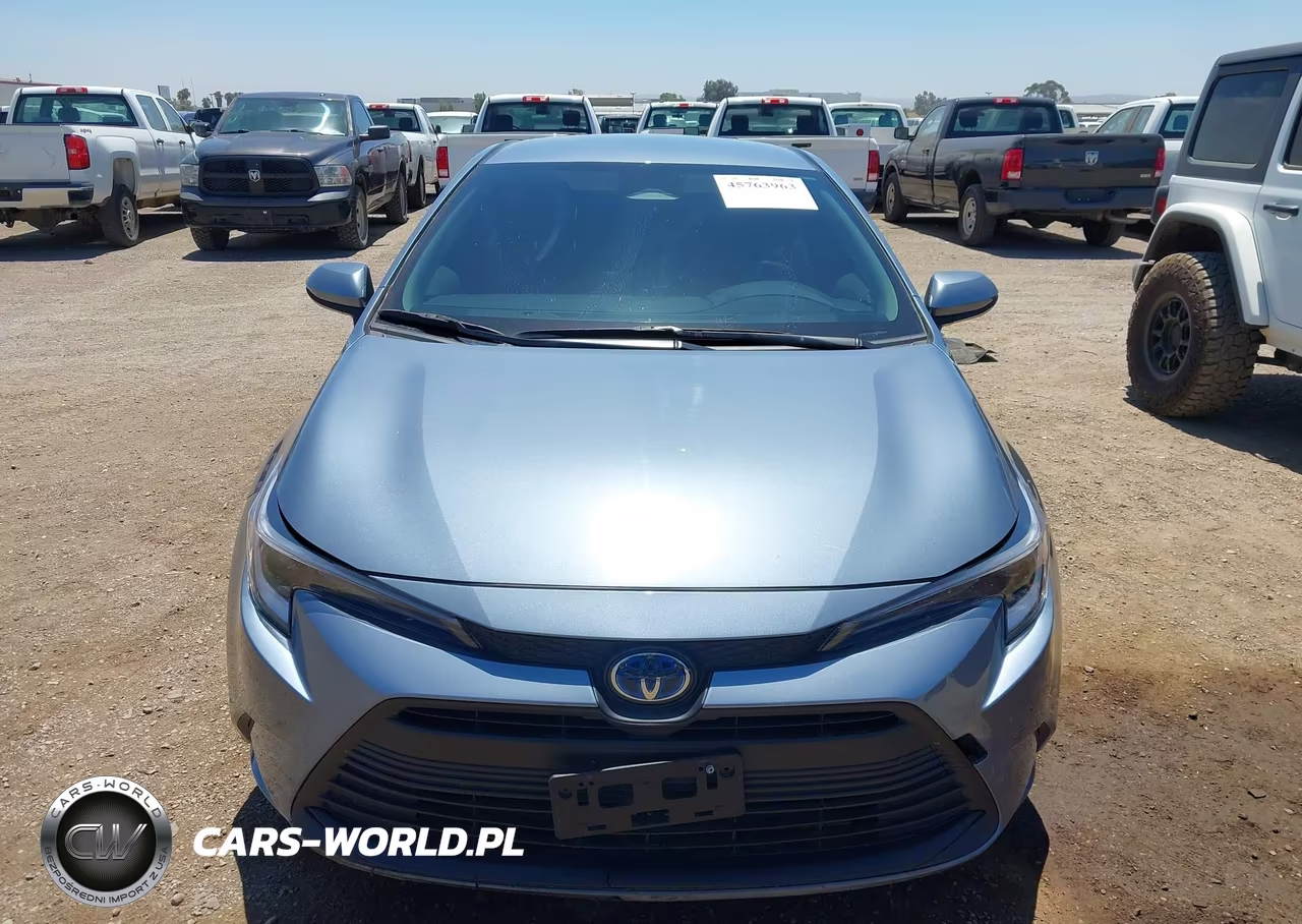 2025 Toyota Corolla Hybrid Le VIN:JTDBCMFE0S3102555 - 12