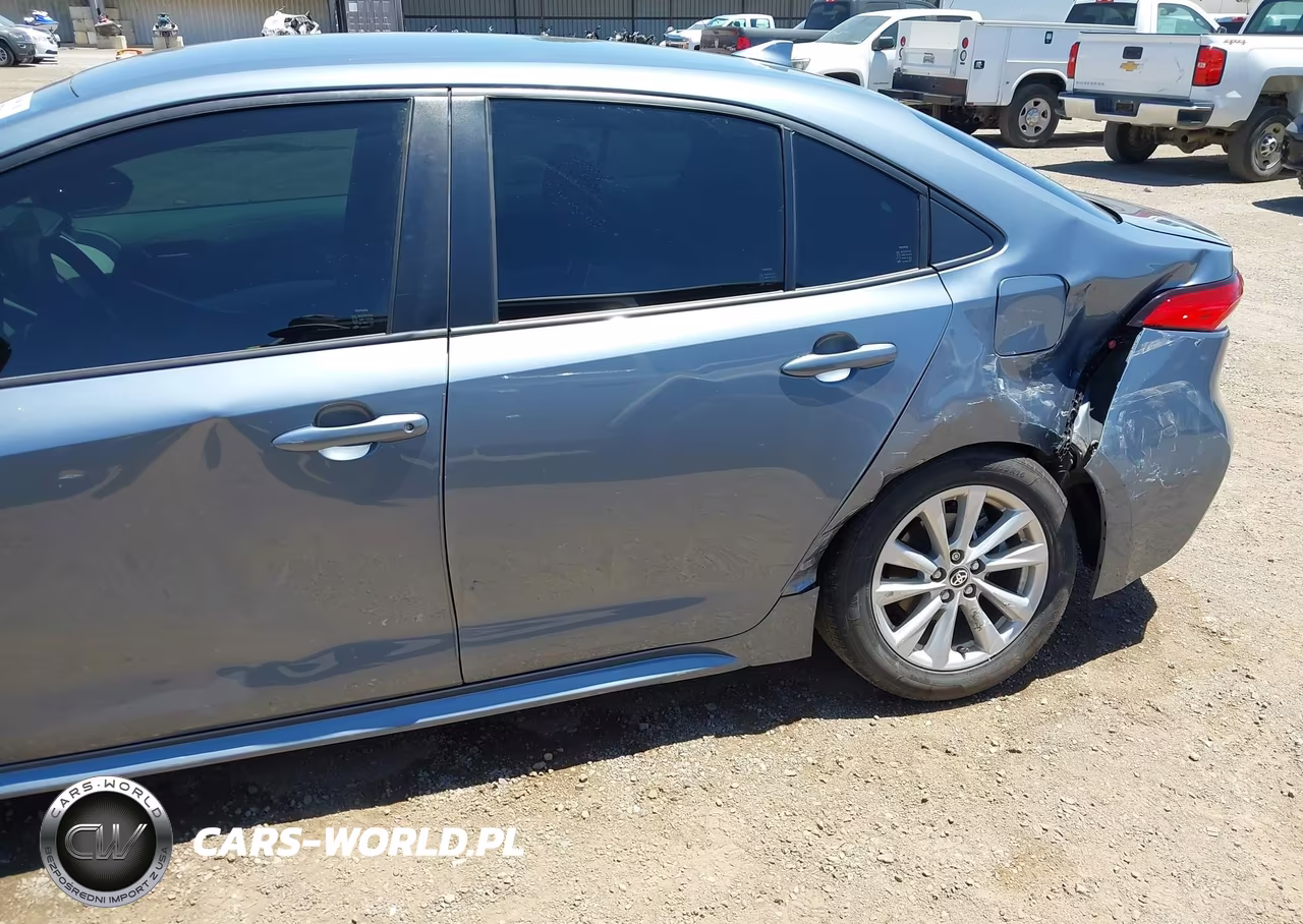 2025 Toyota Corolla Hybrid Le VIN:JTDBCMFE0S3102555 - 6