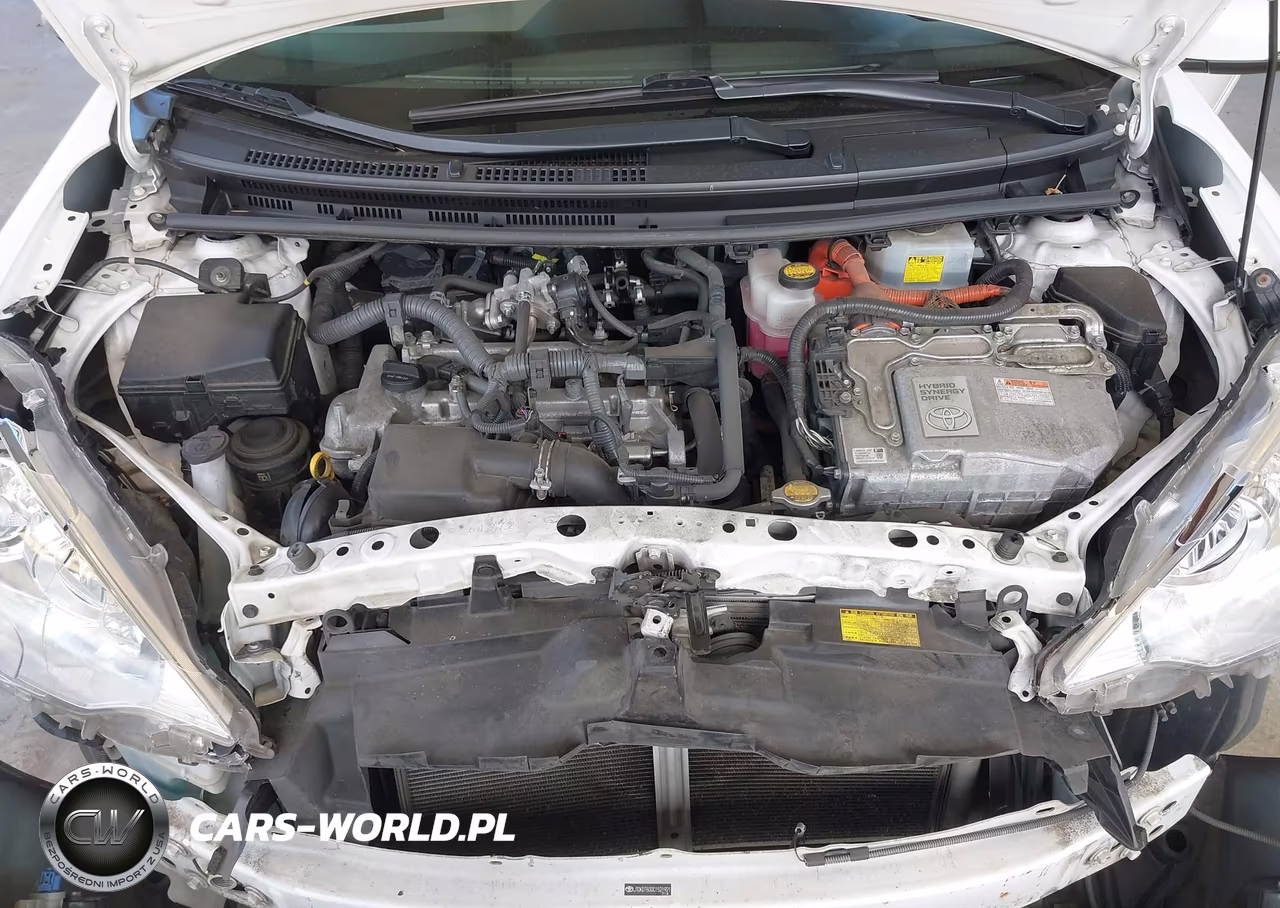 2012 Toyota Prius C Three VIN:JTDKDTB30C1521921 - 10