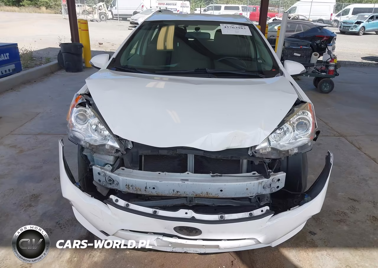 2012 Toyota Prius C Three VIN:JTDKDTB30C1521921 - 12