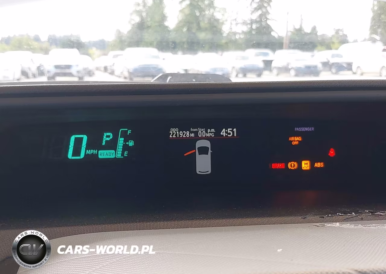 2012 Toyota Prius C Three VIN:JTDKDTB30C1521921 - 7