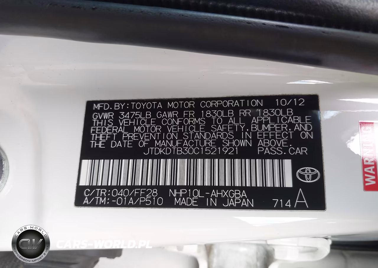 2012 Toyota Prius C Three VIN:JTDKDTB30C1521921 - 9